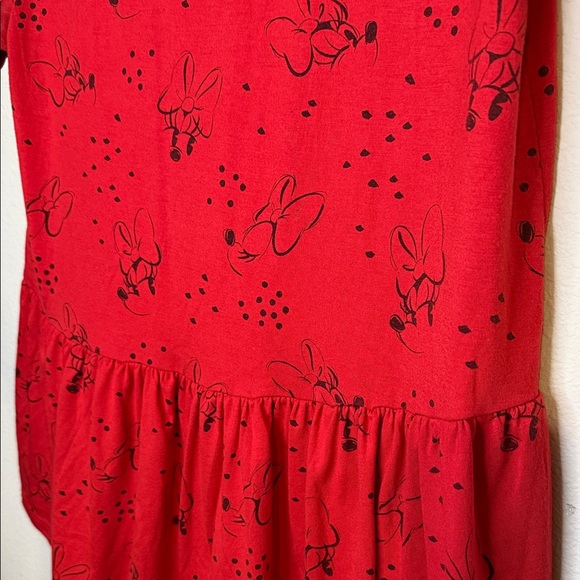 Disney Minnie Mouse Red ruffle hem T-Shirt, EUC Medium - Picture 4 of 4